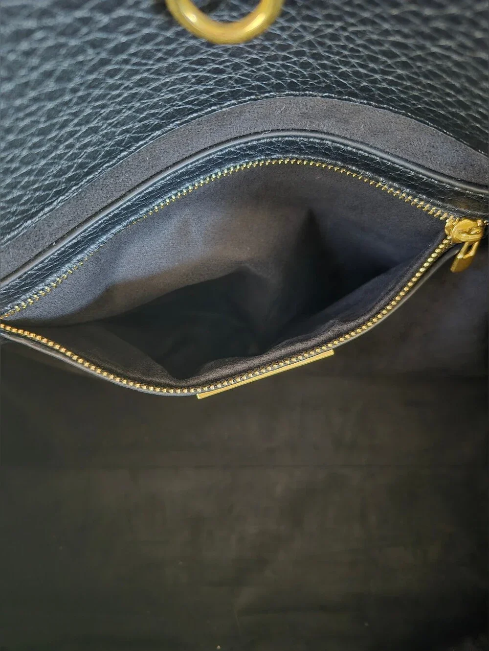 Miztique Classic Black Leather Top-Handle Women’s Bag
